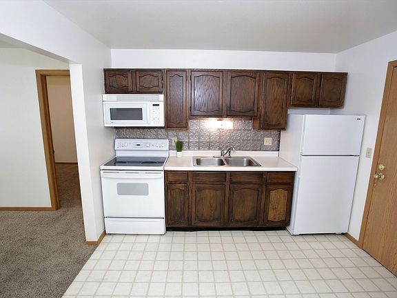 2nd image of 2603 7th Ave S APT 20