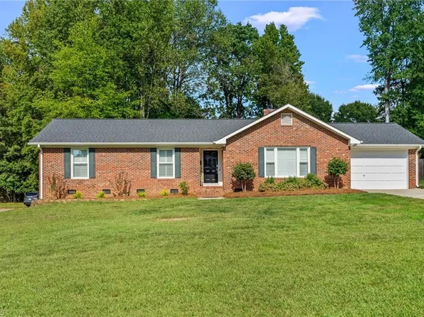 401 Havenwood Dr, Archdale, NC 27263