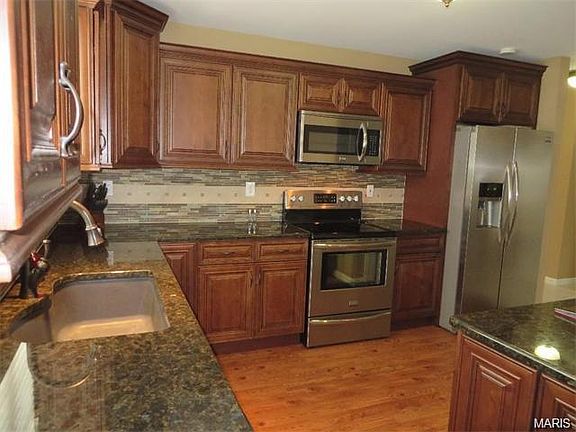 4th image of 15313 Cambridge Cove Way