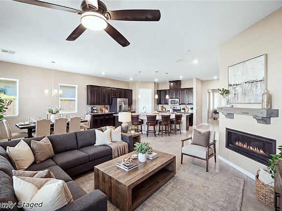 3rd image of 697 Otter Brook St