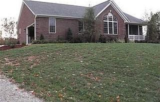 2nd image of 905 Walts Rd