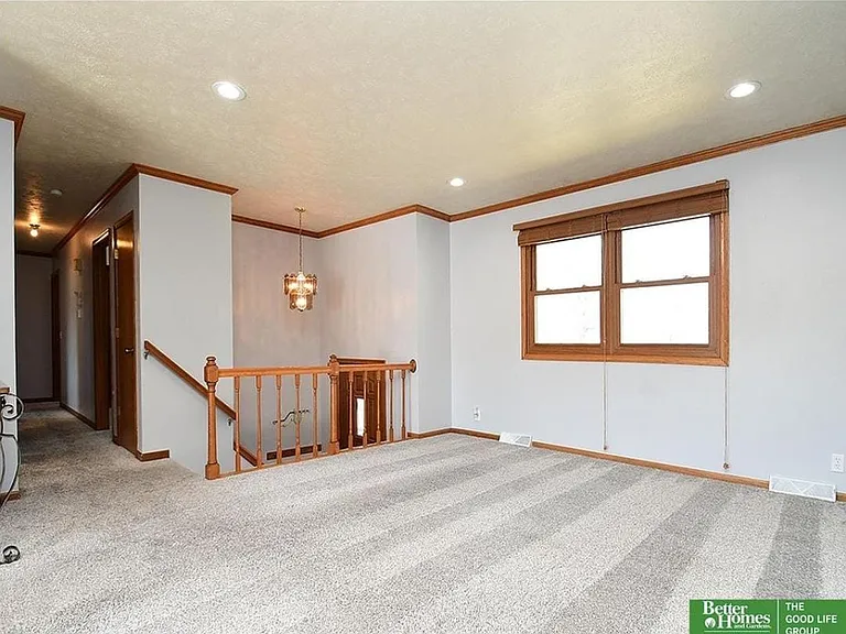 11823 N 157th St — Photo 2