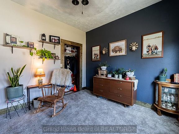 2nd image of 412 S Nubia St