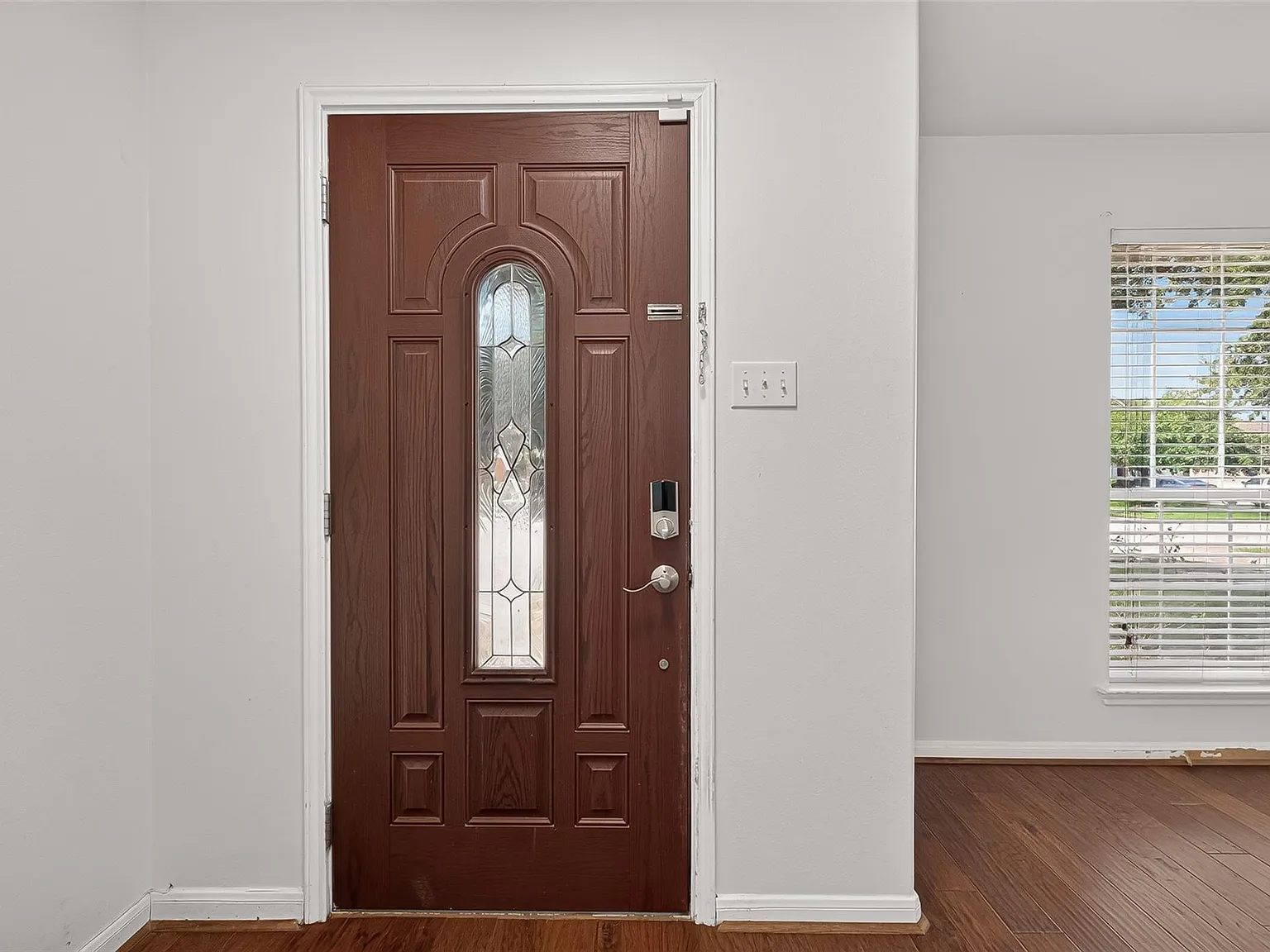 4 bed, 2.5 bath, 2740 sqft, $2,750 — Photo 4