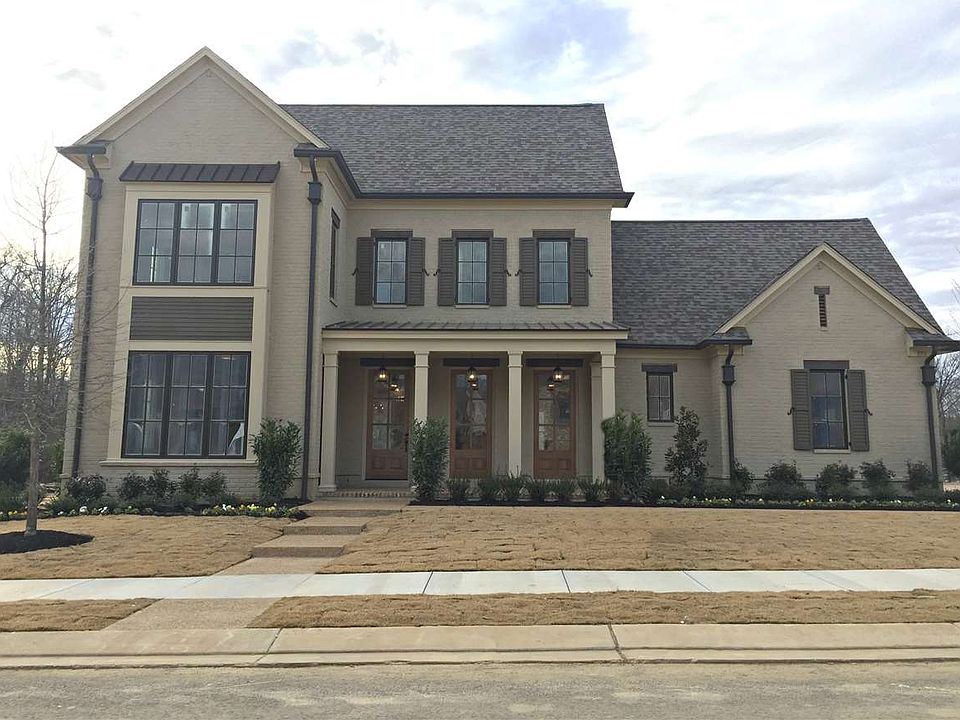 1st image of 571 Winding Wood Cir W