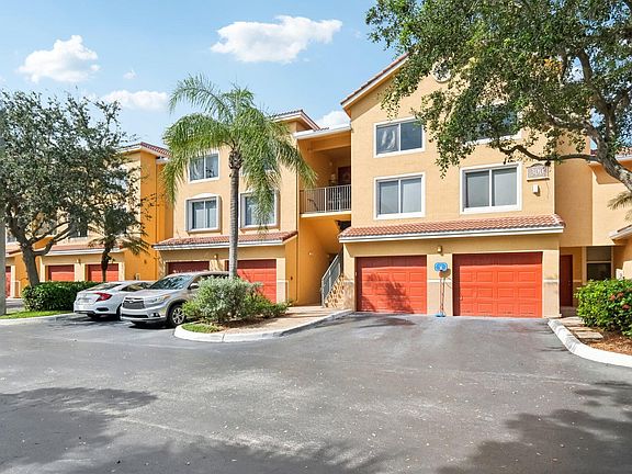 2nd image of 300 Scotia Dr #3040