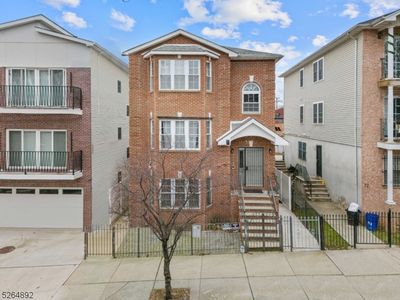 70 W Kinney St, Newark, NJ, 07102