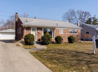 32260 Marblehead Rd, Farmington, MI 48336