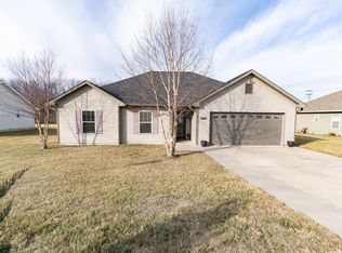 1803 Ronda Ct, Moberly, MO 65270
