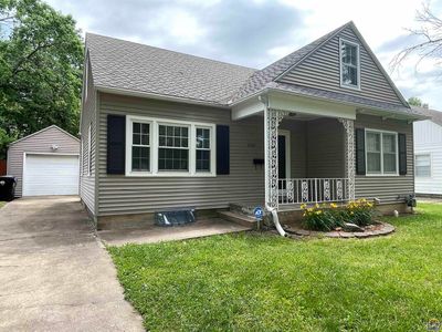 1120 SW Collins Ave, Topeka, KS, 66604