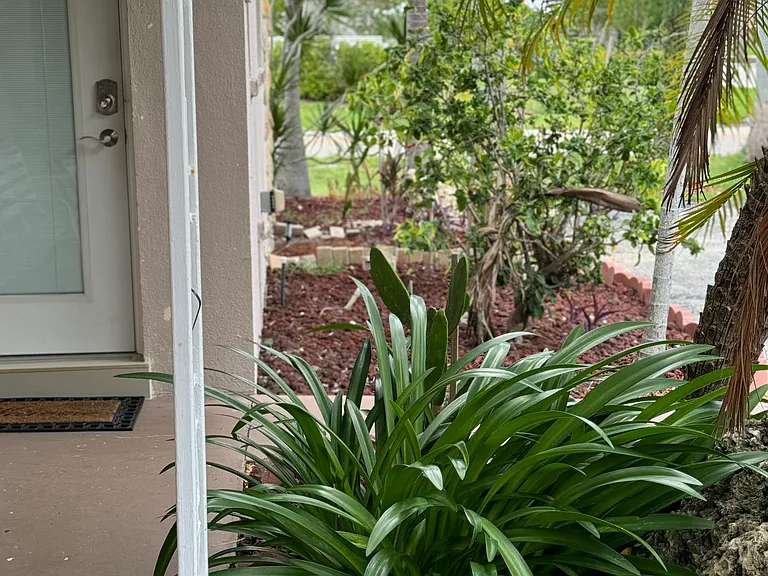 5204 Coronado Pkwy #B — Photo 10