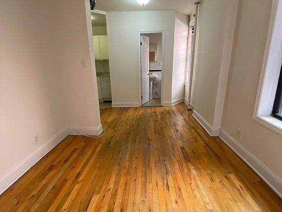 3rd image of 512 E 80th St #11A
