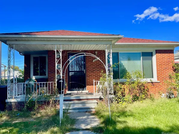 5063 Carpenter St, Hamtramck, MI 48212