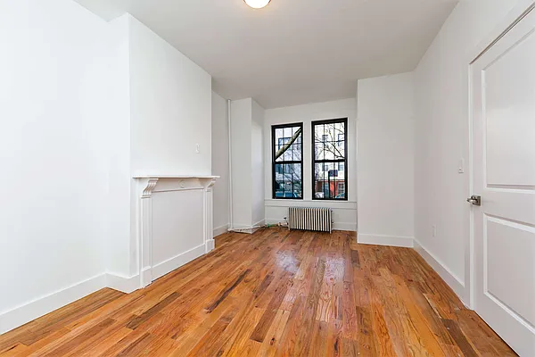 Rented by Massada Home Sales Inc | media 16