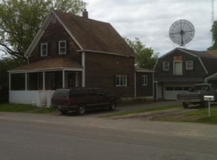 96 State St, Millinocket, ME 04462