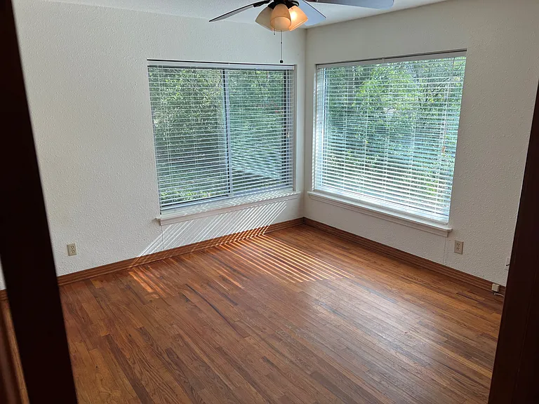 427 Stanford St — Photo 14