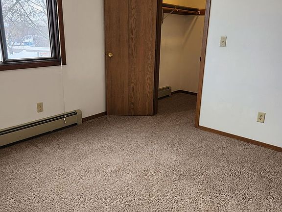 5th image of 2400 S Sycamore Ave APT 30