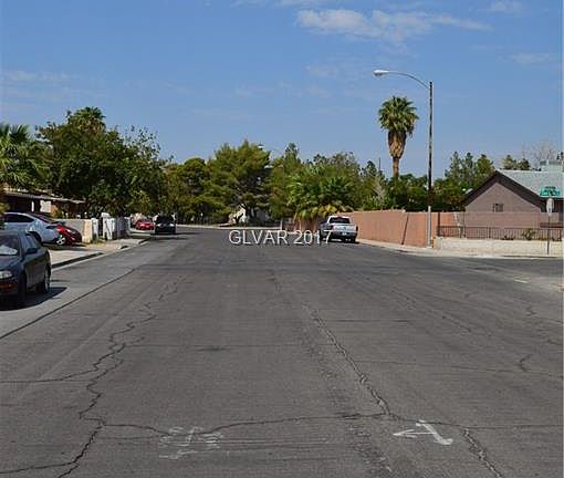 2nd image of 3617 San Carlos Ave