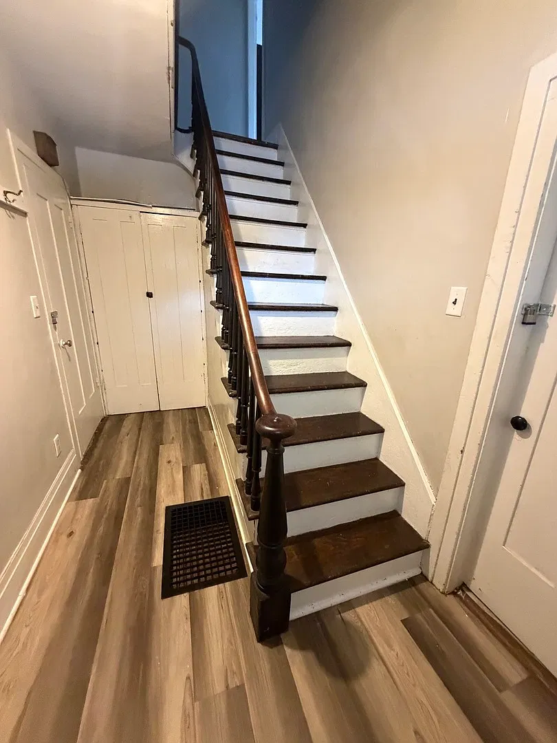 2 bed, 1000 sqft, $1,350 — Photo 2