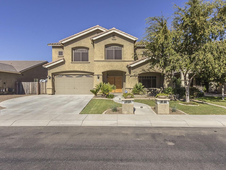 1st image of 44570 W High Desert Trl