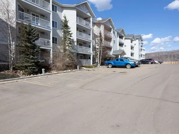 38 SW Riedel St #2205, Wood Buffalo, AB T9H 3E1