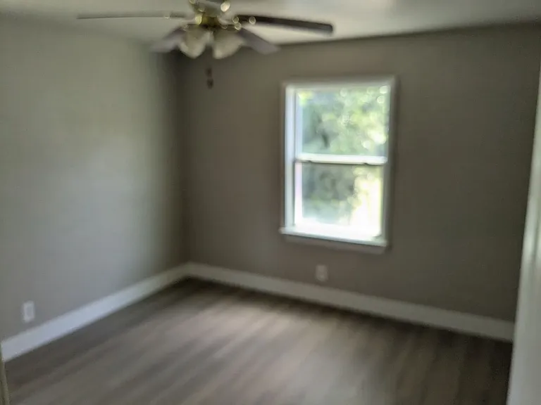 2517 Goliad St — Photo 13