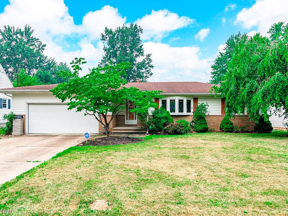 1st image of 447 Stafford Dr