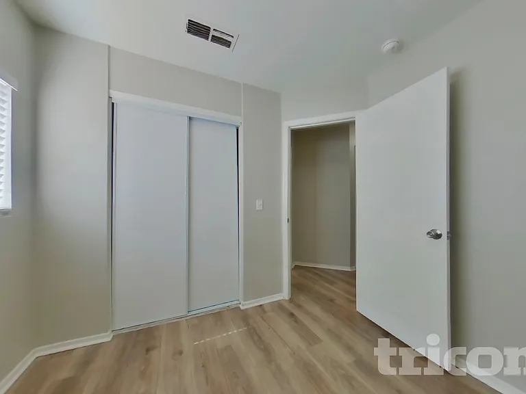 11514 W Wethersfield Rd — Photo 14