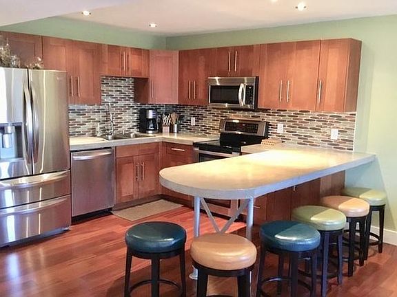 3rd image of 1101 Shoal Creek Blvd APT 2