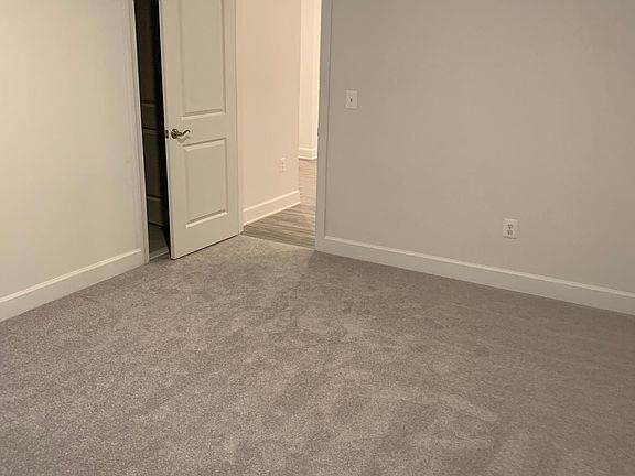 5th image of 1060 S Edison St #B