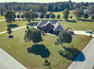 6794 Heritage Dr, Poplar Bluff, MO 63901
