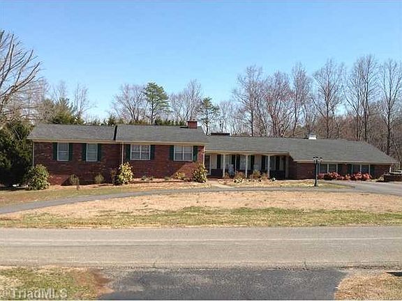2nd image of 202 Holly Hill Dr