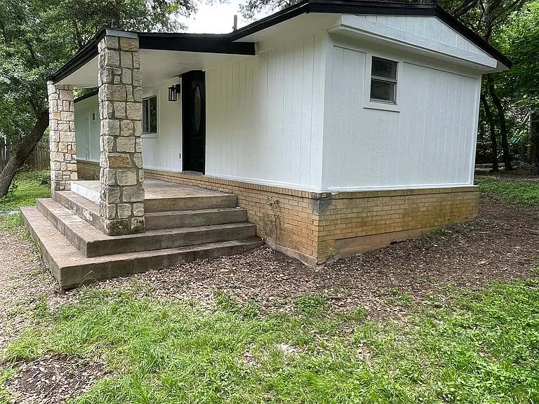 148 Greenwood St — Photo 1