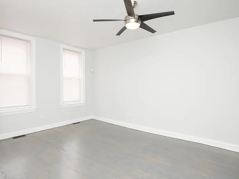 1858 W Cullerton St #1F — Photo 2