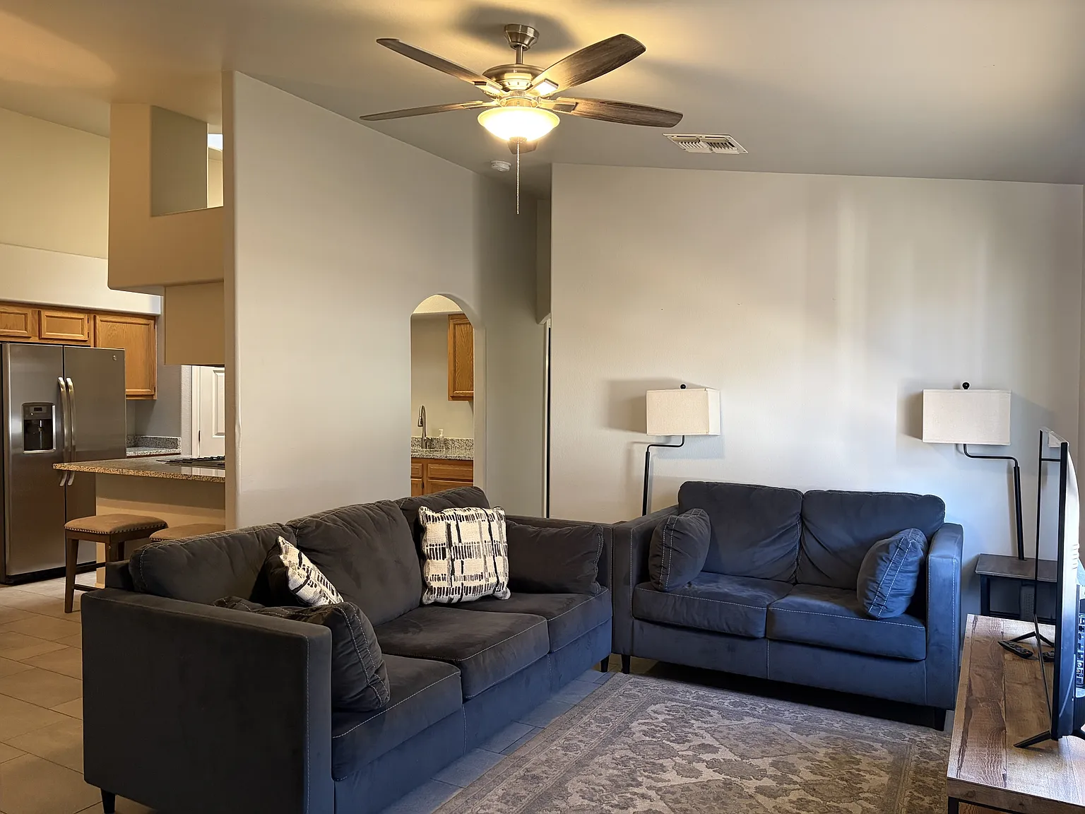 2028 Gates Ave — Photo 4