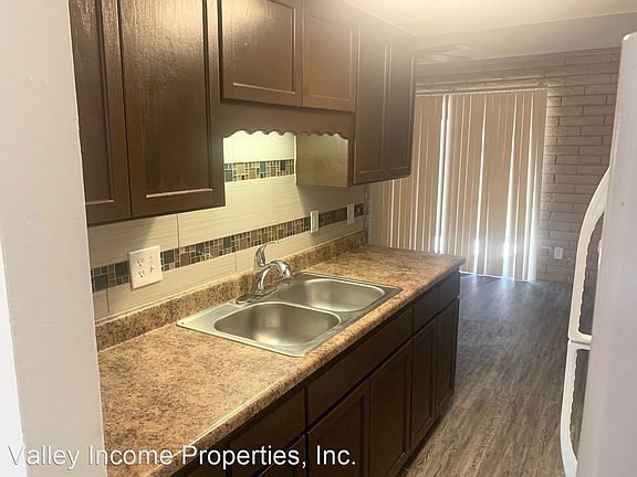 2nd image of 6741 N 45th Ave APT 21