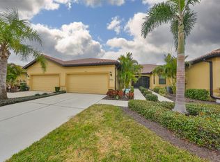 314 Bluewater Falls Ct, Apollo Beach, FL 33572