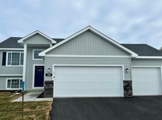 100 Robbie Ln, Howard Lake, MN 55349