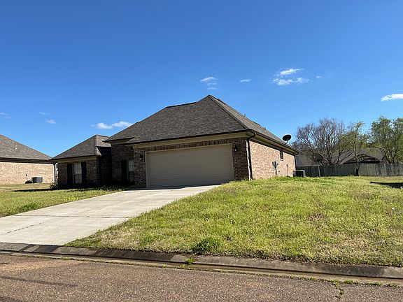 2nd image of 139 Oakleigh Dr