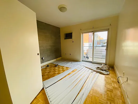 Rented by RealTegrity NY LLC | media 6