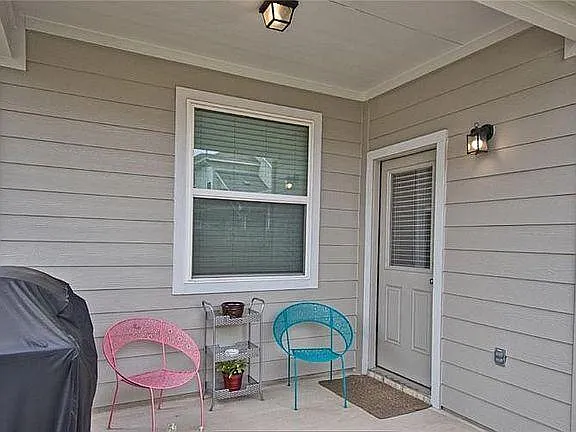 6410 Owl Creek Ln — Photo 17