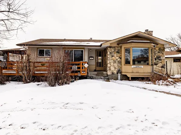 2 Bluebird Cres, Strathcona County, AB T8A 0E7