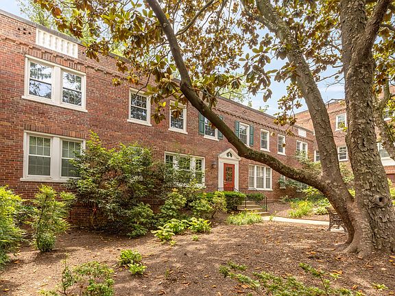 2nd image of 1810 Key Blvd #9469