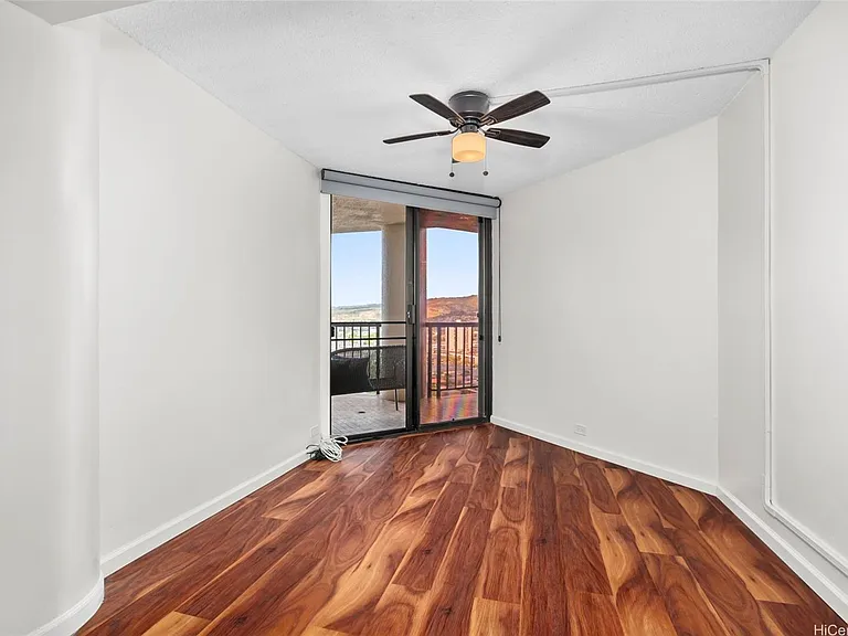 60 N Beretania St #2403-2403-2403 — Photo 4