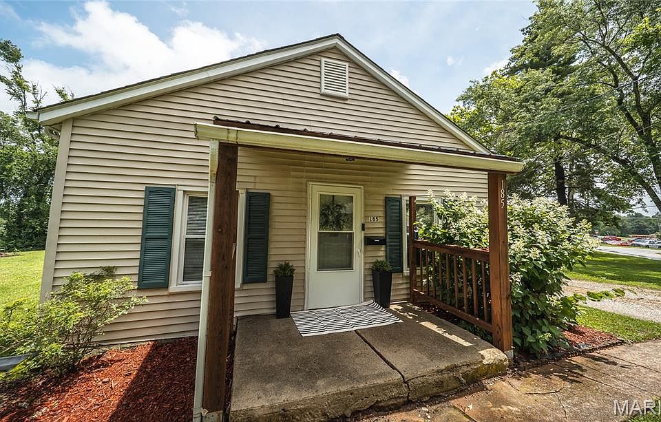 1st image of 185 Kitchell Ave