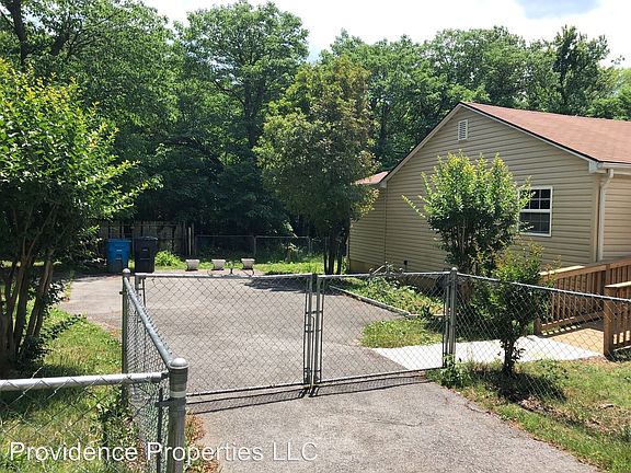 3rd image of 1319 Montrose Ave SE