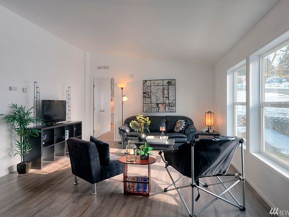 5th image of 9909 237th Street Ct E