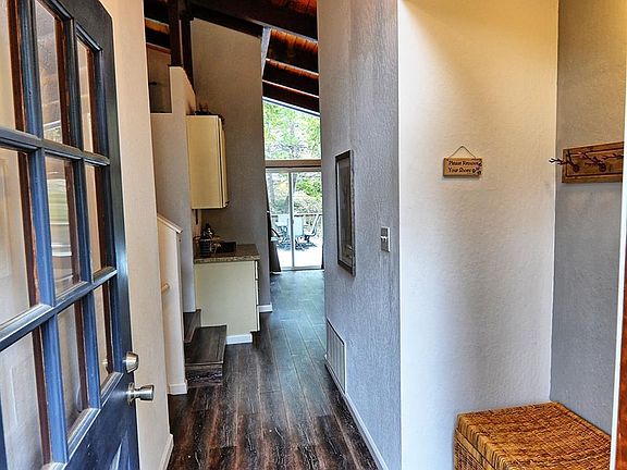 4th image of 2190 Patricia Ln #843