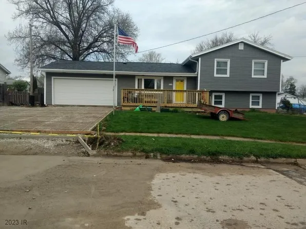 610 Gepke Pkwy, Des Moines, IA 50320