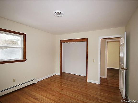 3rd image of 4 Adeline Dr